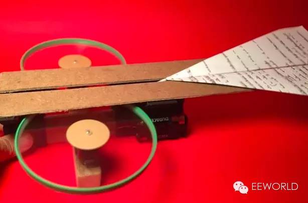 如何让孩子的纸飞机飞得更远——diy纸飞机发射器