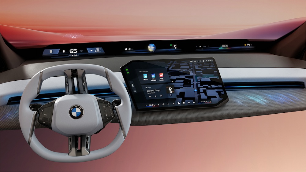 06.BMW首創(chuàng)全景iDrive.jpg